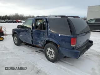✅ 2004 Chevrolet Blazer LS • VIN: 1GNDT13XX4K144034 • Lot: 85671624. Wystawiony na Copart z przebiegiem 157 534 mil. Bezpłatny archiwum sprzedaży aukcyjnych z USA i szczegółowy raport historii pojazdu na DreamBid. Zdjęcie 2.