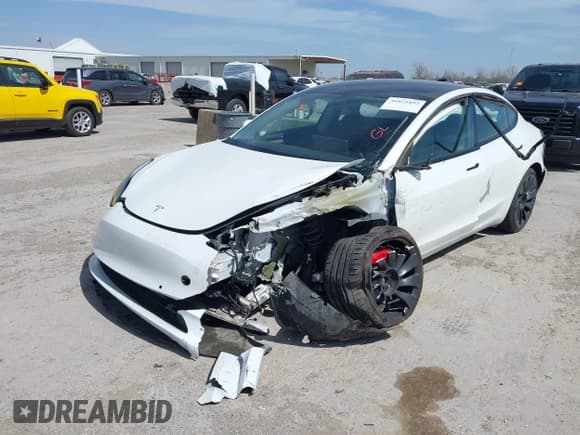 ✅ 2021 Tesla Model 3 Performance • VIN: 5YJ3E1EC8MF044388 • Lot: 41821892. Wystawiony na IAAI z przebiegiem Nie podano. Bezpłatny archiwum sprzedaży aukcyjnych z USA i szczegółowy raport historii pojazdu na DreamBid. Zdjęcie 2.