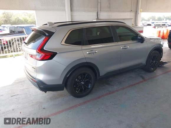 ✅ 2025 Honda CR-V Sport-L • VIN: 5J6RS5H80SL001167 • Lot: 43382315. Listed on IAAI with 21,935 mi. Free auction sales archive from the USA and detailed vehicle history report at DreamBid. Image 4.