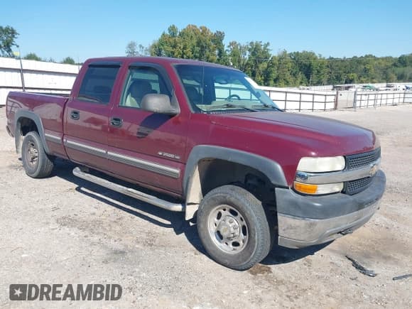 ✅ 2002 Chevrolet Silverado 2500HD LS • VIN: 1GCHC23U32F120105 • Лот: 43413786. Опубликован ранее на IAAI с пробегом 246 321 миль. Бесплатный доступ к архиву аукционных продаж из США и подробный отчёт об истории автомобиля на DreamBid. Изображение 1.
