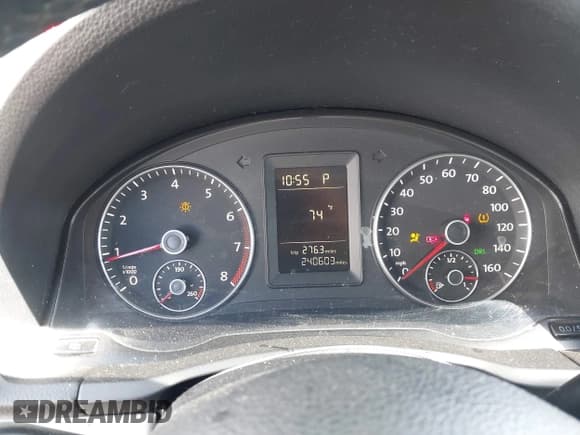 ✅ 2010 Volkswagen Jetta Limited Edition • VIN: 3VWAZ7AJ4AM101323 • Lot: 42993785. Listed on IAAI with 240,603 mi. Free auction sales archive from the USA and detailed vehicle history report at DreamBid. Image 7.