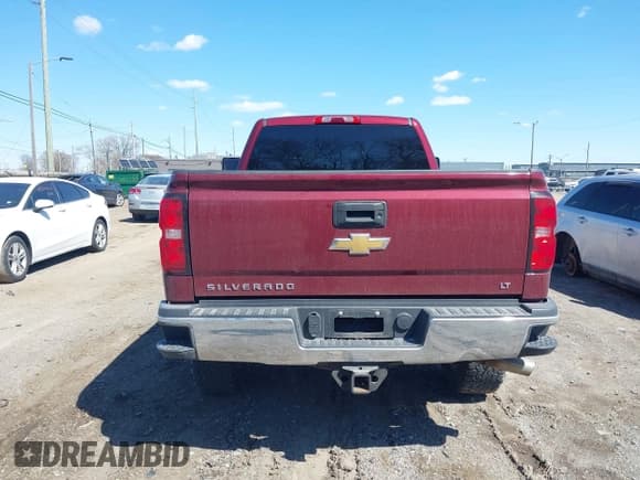 ✅ 2015 Chevrolet Silverado 2500HD LT • VIN: 1GC2KVEG3FZ134852 • Lot: 42041448. Wystawiony na IAAI z przebiegiem 117 061 mil. Bezpłatny archiwum sprzedaży aukcyjnych z USA i szczegółowy raport historii pojazdu na DreamBid. Zdjęcie 16.