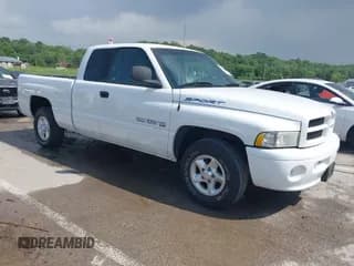✅ 2000 Dodge 1500 • VIN: 3B7HC13Z7YG103630 • Lot: 42240485. Listed on IAAI with 21,142 mi. Free auction sales archive from the USA and detailed vehicle history report at DreamBid. Image 1.