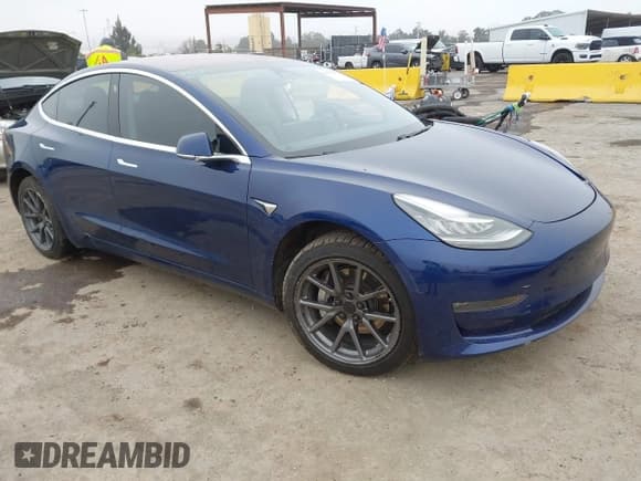 ✅ 2018 Tesla Model 3 Long Range Battery • VIN: 5YJ3E1EAXJF034200 • Lot: 43890914. Wystawiony na IAAI z przebiegiem 67 702 mil. Bezpłatny archiwum sprzedaży aukcyjnych z USA i szczegółowy raport historii pojazdu na DreamBid. Zdjęcie 1.
