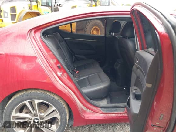 2017 Hyundai Elantra SE z VIN 5NPD84LF0HH033922, wystawiony jako IAAI lot #43495221 z przebiegiem 110 625 mil mil oraz . Historia ofert i sprzedaży dostępna na DreamBid. Obrazek 8.