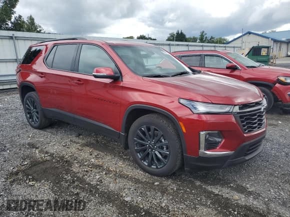 ✅ 2023 Chevrolet Traverse RS • VIN: 1GNEVJKW2PJ309754 • Lot: 67491904. Wystawiony na Copart z przebiegiem 8 743 mil. Bezpłatny archiwum sprzedaży aukcyjnych z USA i szczegółowy raport historii pojazdu na DreamBid. Zdjęcie 4.