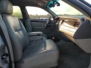 ✅ 2008 Lincoln Town Car Limited • VIN: 2LNHM82W98X649747 • Lot: 71495455. Listed on Copart with 268,833 mi. Free auction sales archive from the USA and detailed vehicle history report at DreamBid. Image 7.