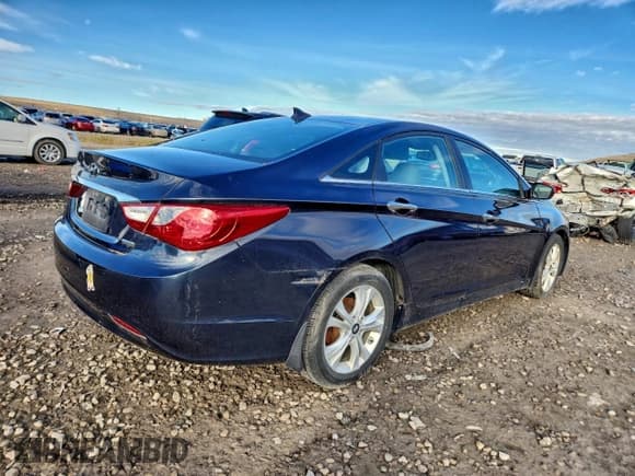 ✅ 2013 Hyundai Sonata Limited • VIN: 5NPEC4AC7DH633083 • Lot: 95994305. Listed on Copart with Not provided. Free auction sales archive from the USA and detailed vehicle history report at DreamBid. Image 3.