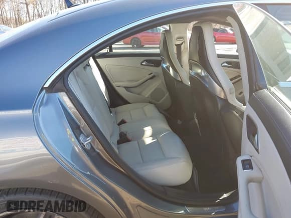 ✅ 2014 Mercedes-Benz CLA 45 AMG • VIN: WDDSJ5CB6EN049171 • Lot: 43674896. Listed on IAAI with 78,251 mi. Free auction sales archive from the USA and detailed vehicle history report at DreamBid. Image 8.