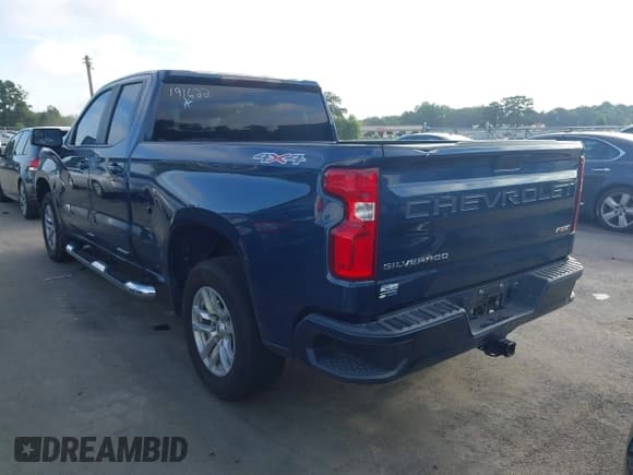 ✅ 2019 Chevrolet Silverado 1500 RST • VIN: 1GCRYEED0KZ191622 • Lot: 42953854. Wystawiony na IAAI z przebiegiem 100 807 mil. Bezpłatny archiwum sprzedaży aukcyjnych z USA i szczegółowy raport historii pojazdu na DreamBid. Zdjęcie 3.