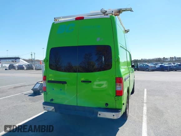 ✅ 2012 Nissan NV S • VIN: 1N6AF0LY2CN102554 • Lot: 42071194. Listed on IAAI with 250,183 mi. Free auction sales archive from the USA and detailed vehicle history report at DreamBid. Image 4.