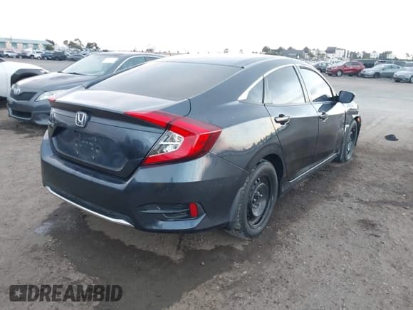 ✅ 2019 Honda Civic LX • VIN: 2HGFC2F69KH583774 • Лот: 43650960. Опубликован ранее на IAAI с пробегом 96 955 миль. Бесплатный доступ к архиву аукционных продаж из США и подробный отчёт об истории автомобиля на DreamBid. Изображение 4.