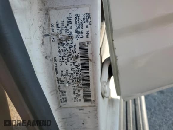 ✅ 1997 Toyota 4Runner SR5 • VIN: JT3GN86RXV0024726 • Lot: 81415645. Wystawiony na Copart z przebiegiem 363 256 mil. Bezpłatny archiwum sprzedaży aukcyjnych z USA i szczegółowy raport historii pojazdu na DreamBid. Zdjęcie 12.