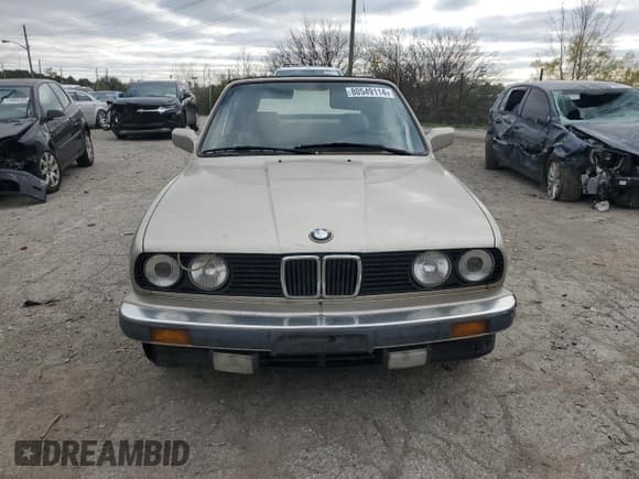 ✅ 1988 BMW 3 Series • VIN: WBABB2305J8860390 • Lot: 80549114. Wystawiony na Copart z przebiegiem 73 054 mil. Bezpłatny archiwum sprzedaży aukcyjnych z USA i szczegółowy raport historii pojazdu na DreamBid. Zdjęcie 5.