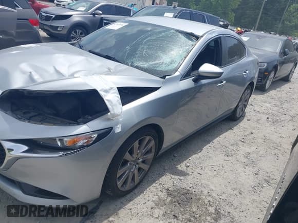 ✅ 2019 Mazda 3 Select • VIN: JM1BPACL0K1109359 • Лот: 42232574. Опубликован ранее на IAAI с пробегом 95 381 миль. Бесплатный доступ к архиву аукционных продаж из США и подробный отчёт об истории автомобиля на DreamBid. Изображение 14.