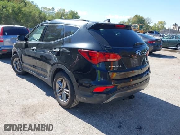 ✅ 2017 Hyundai Santa Fe 2.4L • VIN: 5XYZU3LB8HG447515 • Лот: 43413677. Опубликован ранее на IAAI с пробегом 126 060 миль. Бесплатный доступ к архиву аукционных продаж из США и подробный отчёт об истории автомобиля на DreamBid. Изображение 3.