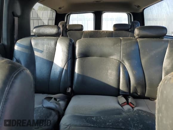 ✅ 2001 Chevrolet Suburban LS • VIN: 1GNEC16T21J281855 • Лот: 62833014. Опубликован ранее на Copart с пробегом Не указан. Бесплатный доступ к архиву аукционных продаж из США и подробный отчёт об истории автомобиля на DreamBid. Изображение 10.