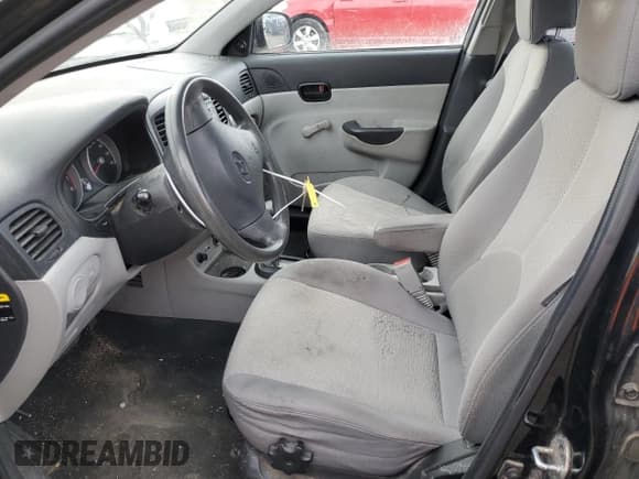 ✅ 2010 Hyundai Accent GLS • VIN: KMHCN4AC9AU431926 • Лот: 84705364. Опубликован ранее на Copart с пробегом 177 698 миль. Бесплатный доступ к архиву аукционных продаж из США и подробный отчёт об истории автомобиля на DreamBid. Изображение 7.