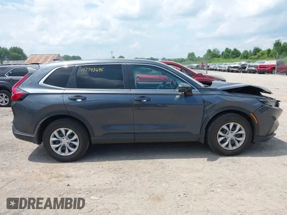 ✅ 2025 Honda CR-V LX • VIN: 2HKRS4H29SH438956 • Lot: 42743695. Listed on IAAI with 6,249 mi. Free auction sales archive from the USA and detailed vehicle history report at DreamBid. Image 13.