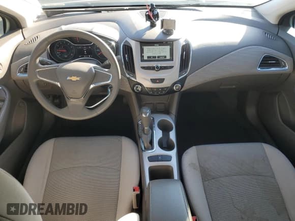 ✅ 2018 Chevrolet Cruze LS • VIN: 1G1BC5SM3J7203351 • Lot: 84962625. Listed on Copart with 56,771 mi. Free auction sales archive from the USA and detailed vehicle history report at DreamBid. Image 8.