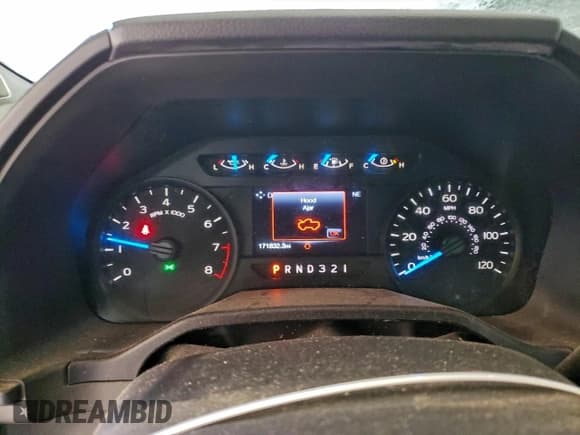 ✅ 2017 Ford F-150 XL • VIN: 1FTMF1C82HKC10512 • Lot: 94856385. Listed on Copart with 171,832 mi. Free auction sales archive from the USA and detailed vehicle history report at DreamBid. Image 9.