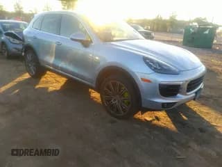 ✅ 2016 Porsche Cayenne S E-Hybrid • VIN: WP1AE2A29GLA17341 • Lot: 41351262. Wystawiony na IAAI z przebiegiem 54 483 mil. Bezpłatny archiwum sprzedaży aukcyjnych z USA i szczegółowy raport historii pojazdu na DreamBid. Zdjęcie 1.