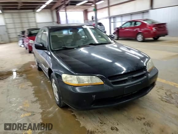 ✅ 2000 Honda Accord EX • VIN: 1HGCG5664YA094425 • Lot: 95218475. Listed on Copart with 185,544 mi. Free auction sales archive from the USA and detailed vehicle history report at DreamBid. Image 13.