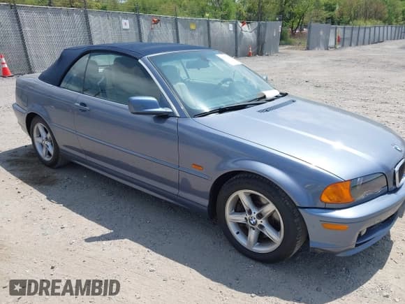 ✅ 2003 BMW 3 Series 325Ci • VIN: WBABS33473PG89372 • Лот: 42173043. Опубликован ранее на IAAI с пробегом 129 953 миль. Бесплатный доступ к архиву аукционных продаж из США и подробный отчёт об истории автомобиля на DreamBid. Изображение 1.