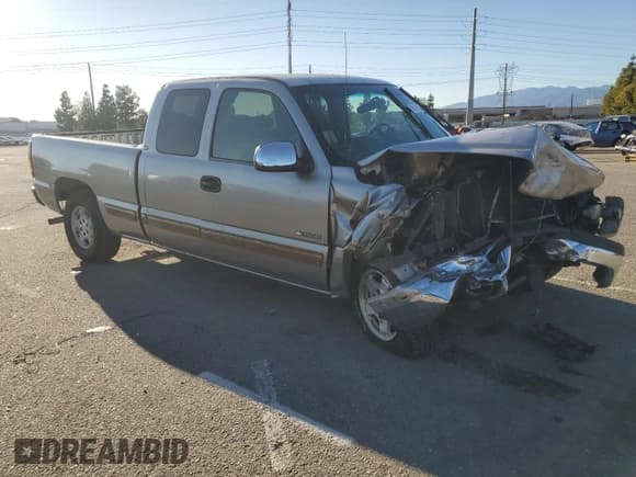 ✅ 2002 Chevrolet Silverado 1500 LS • VIN: 2GCEC19V521287943 • Lot: 86195615. Wystawiony na Copart z przebiegiem Nie podano. Bezpłatny archiwum sprzedaży aukcyjnych z USA i szczegółowy raport historii pojazdu na DreamBid. Zdjęcie 4.