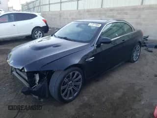 2008 BMW 3 Series M3 z VIN WBSWL935X8PL89934, wystawiony jako Copart lot #71311464 z przebiegiem 76 900 mil mil oraz Szkoda całkowita • Salvage title. Historia ofert i sprzedaży dostępna na DreamBid. Obrazek 1.