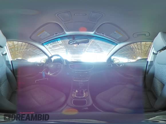 2017 Hyundai Ioniq Blue с VIN KMHC65LC2HU049666, выставлен на аукционе Copart как лот 53803214 с пробегом 159 920 миль миль и Списание • Salvage title. История ставок и продаж доступна на DreamBid. Изображение 12.