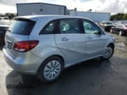 ✅ 2017 Mercedes-Benz B B 250e • VIN: WDDVP9AB8HJ012348 • Лот: 40784634. Опубликован ранее на Copart с пробегом 23 673 миль. Бесплатный доступ к архиву аукционных продаж из США и подробный отчёт об истории автомобиля на DreamBid. Изображение 3.