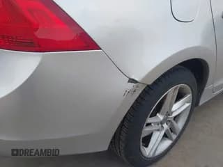 ✅ 2015 Volvo S60 T5 Drive-E Premier • VIN: YV126MFK4F1344855 • Лот: 43765987. Опубликован ранее на IAAI с пробегом 149 695 миль. Бесплатный доступ к архиву аукционных продаж из США и подробный отчёт об истории автомобиля на DreamBid. Изображение 6.