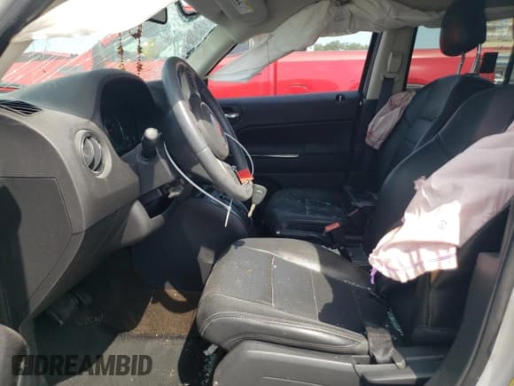 ✅ 2013 Jeep Patriot Limited • VIN: 1C4NJPCB1DD185604 • Lot: 68041175. Listed on Copart with 24,567 mi. Free auction sales archive from the USA and detailed vehicle history report at DreamBid. Image 7.