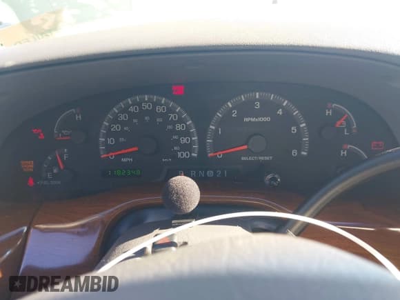 ✅ 2002 Ford F-150 XLT • VIN: 1FTRW08L02KA32748 • Lot: 43515971. Listed on IAAI with 118,234 mi. Free auction sales archive from the USA and detailed vehicle history report at DreamBid. Image 7.