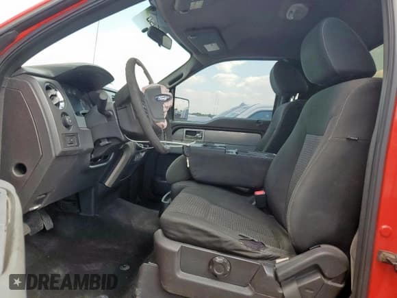 ✅ 2011 Ford F-150 XL • VIN: 1FTMF1CM8BFA55073 • Lot: 80463505. Listed on Copart with 237,787 mi. Free auction sales archive from the USA and detailed vehicle history report at DreamBid. Image 7.