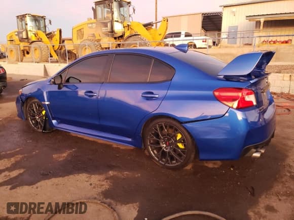 ✅ 2018 Subaru WRX STI Limited • VIN: JF1VA2T68J9828377 • Лот: 85796394. Опубликован ранее на Copart с пробегом 53 873 миль. Бесплатный доступ к архиву аукционных продаж из США и подробный отчёт об истории автомобиля на DreamBid. Изображение 2.