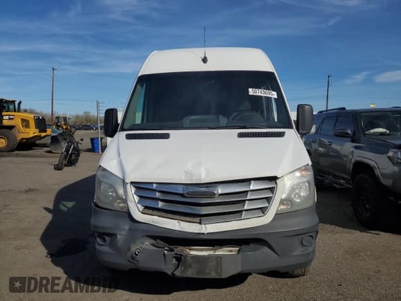 ✅ 2016 Freightliner Sprinter • VIN: WDYPE8DD0GP237024 • Lot: 50743695. Listed on Copart with 343,473 mi. Free auction sales archive from the USA and detailed vehicle history report at DreamBid. Image 5.
