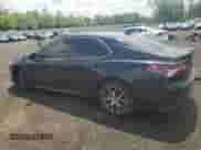 2022 Toyota Camry XLE z VIN 4T1F11AK7NU034073, wystawiony jako Copart lot #57094255 z przebiegiem 65 899 mil mil oraz Szkoda całkowita • Salvage title. Historia ofert i sprzedaży dostępna na DreamBid. Obrazek 2.