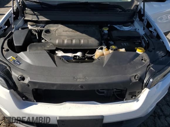 ✅ 2020 Jeep Cherokee Latitude • VIN: 1C4PJMCB3LD651264 • Lot: 82531125. Listed on Copart with 112,347 mi. Free auction sales archive from the USA and detailed vehicle history report at DreamBid. Image 12.