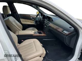 ✅ 2011 Mercedes-Benz E 550 Luxury • VIN: WDDHF7CB8BA489905 • Lot: 93035365. Wystawiony na Copart z przebiegiem 138 359 mil. Bezpłatny archiwum sprzedaży aukcyjnych z USA i szczegółowy raport historii pojazdu na DreamBid. Zdjęcie 5.