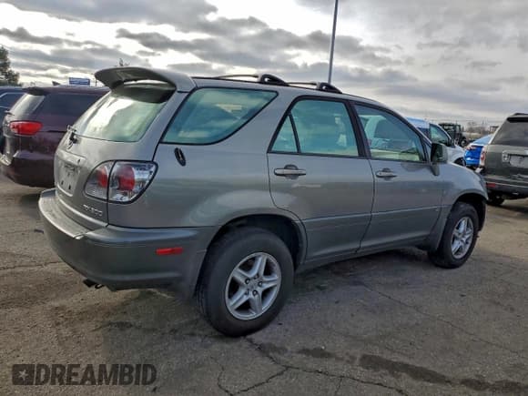 ✅ 2002 Lexus RX 300 • VIN: JTJHF10U520263319 • Lot: 94307765. Listed on Copart with 143,463 mi. Free auction sales archive from the USA and detailed vehicle history report at DreamBid. Image 3.