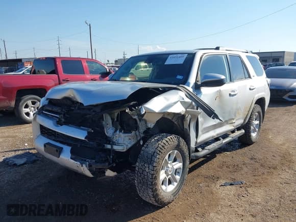 ✅ 2022 Toyota 4Runner SR5 • VIN: JTEEU5JR7N5258509 • Lot: 43451409. Listed on IAAI with 93,381 mi. Free auction sales archive from the USA and detailed vehicle history report at DreamBid. Image 6.