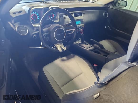 ✅ 2010 Chevrolet Camaro 1LT • VIN: 2G1FB1EV2A9102494 • Lot: 92005425. Listed on Copart with 116,776 mi. Free auction sales archive from the USA and detailed vehicle history report at DreamBid. Image 8.