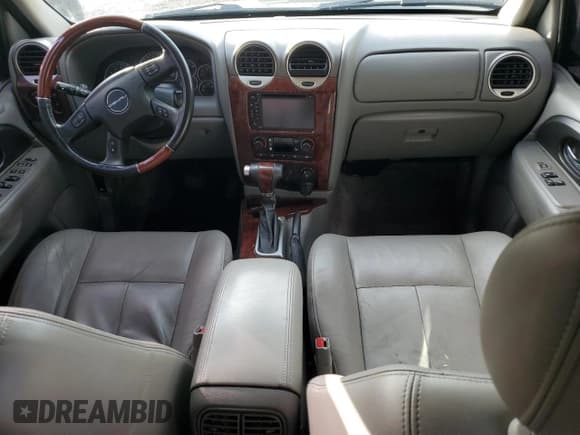 ✅ 2008 GMC Envoy Denali • VIN: 1GKET63M282253470 • Lot: 90703795. Wystawiony na Copart z przebiegiem Nie podano. Bezpłatny archiwum sprzedaży aukcyjnych z USA i szczegółowy raport historii pojazdu na DreamBid. Zdjęcie 8.