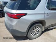 ✅ 2022 Chevrolet Traverse LT • VIN: 1GNERHKW4NJ145420 • Лот: 42696932. Опубликован ранее на IAAI с пробегом 80 777 миль. Бесплатный доступ к архиву аукционных продаж из США и подробный отчёт об истории автомобиля на DreamBid. Изображение 4.