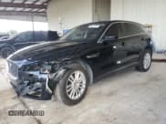 ✅ 2019 Jaguar F-Pace 25t Prestige • VIN: SADCK2GX0KA390945 • Лот: 90421375. Опубликован ранее на Copart с пробегом 108 940 миль. Бесплатный доступ к архиву аукционных продаж из США и подробный отчёт об истории автомобиля на DreamBid. Изображение 1.