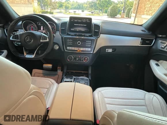✅ 2019 Mercedes-Benz GLS 63 AMG • VIN: 4JGDF7FE1KB235179 • Lot: 92736005. Wystawiony na Copart z przebiegiem 48 591 mil. Bezpłatny archiwum sprzedaży aukcyjnych z USA i szczegółowy raport historii pojazdu na DreamBid. Zdjęcie 9.