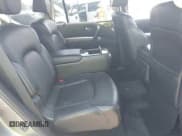 ✅ 2016 Infiniti QX80 • VIN: JN8AZ2NE9G9123543 • Lot: 42935951. Wystawiony na IAAI z przebiegiem 94 722 mil. Bezpłatny archiwum sprzedaży aukcyjnych z USA i szczegółowy raport historii pojazdu na DreamBid. Zdjęcie 8.