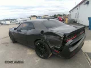 2020 Dodge Challenger R/T Scat Pack z VIN 2C3CDZFJ5LH230577, wystawiony jako IAAI lot #43275200 z przebiegiem 52 565 mil mil oraz . Historia ofert i sprzedaży dostępna na DreamBid. Obrazek 3.